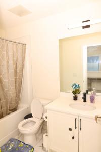 3 Bedrooms main Floor House Here For You