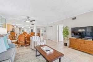Beach Cottages Ocean & Pool View Condo