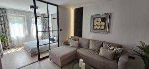 Olive Luxury Apartment few steps away from the sandy beach