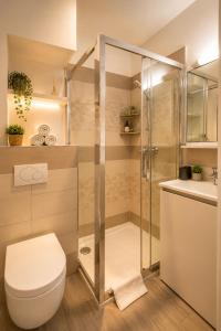 FRGK Goujon 1BR Design 300m Palais & Beaches AC & Ultra-Fast Wi-Fi