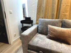 Cozy 1BR & Living Room Near Ghent City Center