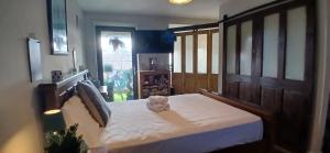 Cozy 1BDR APT with Private Balcony Near City