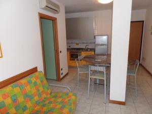 Comfortable stay for six with air conditioning
