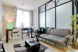 Grand Riverside Aparment 4Brs 5 Beds near D1
