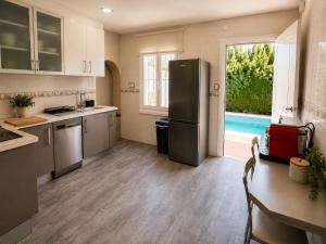 Playa de San Juan a 5 min, Piscina Privada y BBQ