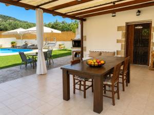 Villa Leonton with a private pool