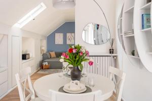 Duomo View Penthouse by Ricasoli Stays
