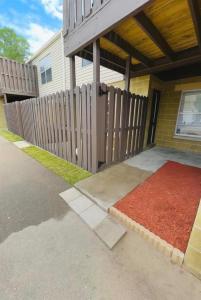2BR 2BA Apartment located minutes from UF & Shands