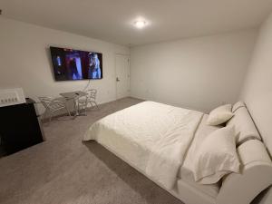 Paradise Master Room