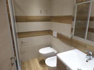 Seafront flat with splendid views from the terrace