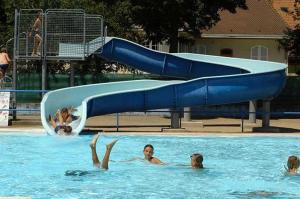 Camping 3 étoiles - Piscine - ccbgaae