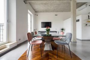 Modern Cozy Apartment near the Colosseum in Rome
