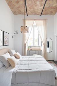 Modern Cozy Apartment near the Colosseum in Rome