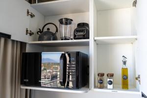11th floor Modern City Loft in Zona Rosa San Benito