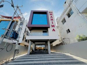 Hotel Sai Mahima, Near Sai Baba Temple