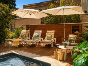 Villa Prestige - Maison d Hôtes avec Piscine, Billard et Parking Privé - Centre 5 min - Proche A7-A9