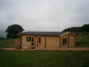Long Mountain Centre Log Cabins