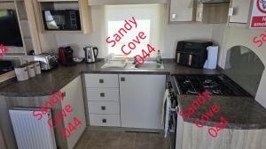 Sandy Cove 044