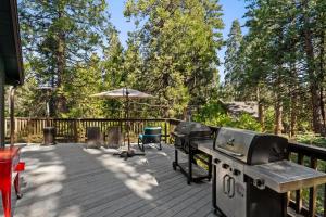 Happy Pines- Remodeled Family Cabin
