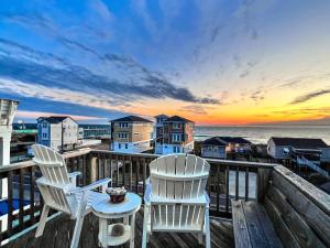 The Watch Tower - KDH MP 6.5, Ocean View, 12 Yds to Beach, Pool, Hot Tub, Tiki Bar, Flex Stays