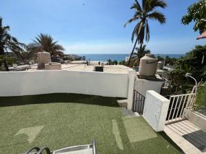 Estudio con vista al mar #5