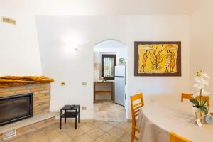 Stazzo Istana Jacuzzi Barbecue e Mare a piedi