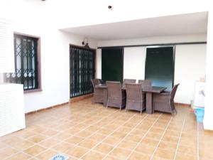 Apartamento reformado con gran terraza privada, parking y aire acondicionado en Torrequebrad