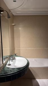 Spacious family apartment with 24-hour security
