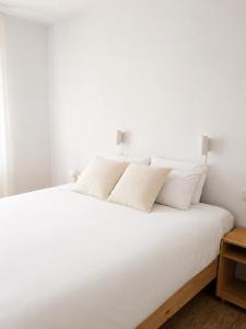 Betonica Stays Cambrils