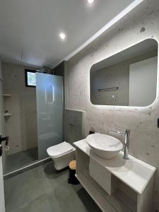 Avra Rooms