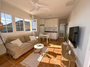Sunset Balcony & Sea Views in Patalavaca Apt 06