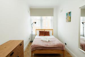Modern 3BR Flat in Chelsea