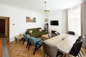 Modern 3BR Flat in Chelsea