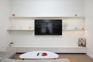 ER BnB Twin Apartments