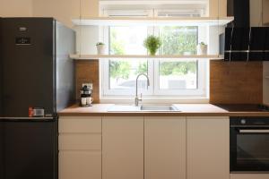 ER BnB Twin Apartments