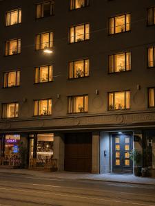 Bright Wellness Apartment Near Old Town