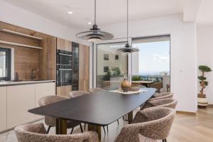 Apartment Azure Pine