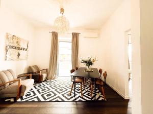 Brera Sun Terrace, Light-Filled 4th R Floor Gem