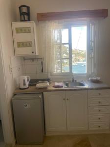 Melinas sunset-Cozy studio with amazing seaview