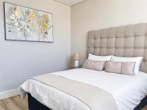 Movics Modern Airbnb