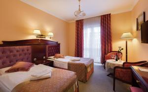 Twin Room room in Hotel Adam&Spa