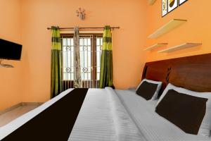 Collection O Balaramapuram White Castle