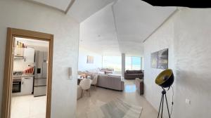 Oceanfront luxury escape with pool