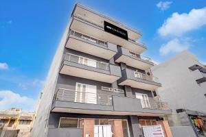 Townhouse DLF Phase-4 MG Road Cyber Hub