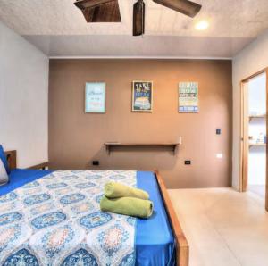 Tres Pipas Beachfront Arrecife, Wifi, AC