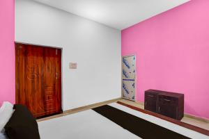 Hotel O Onkar Singh Estate Resort