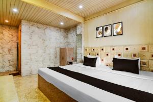 Hotel O The Mandal Residency