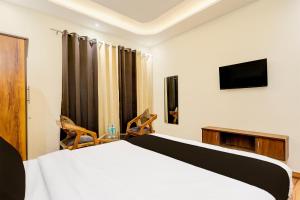Hotel O Royals