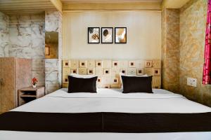 Hotel O The Mandal Residency