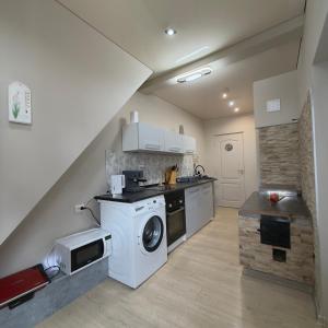Vadim Home